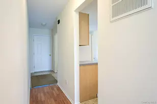 56 Fairlawn Dr, Central Islip, NY 11722 - Photo 7