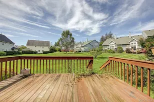 56 Fairlawn Dr, Central Islip, NY 11722 - Photo 37