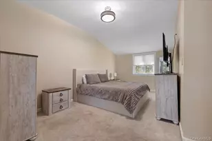 30 Bunny Ln, East Setauket, NY 11733 - Photo 23