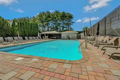 86 Chestnut Lane, Woodbury, NY 11797 - Photo 29