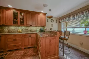 86 Chestnut Ln, Woodbury, NY 11797 - Photo 5