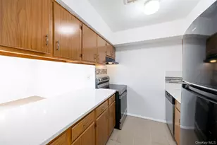 100 Daly Blvd, Oceanside, NY 11572 - Photo 15