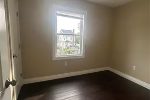 41 Chapman Pl, Bay Shore, NY 11706 - Photo 7