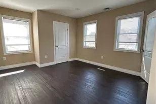 41 Chapman Pl, Bay Shore, NY 11706 - Photo 5