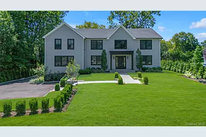 40 Hewlett Lane, Port Washington, NY 11050 - Photo 1