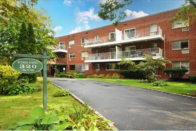 320 E Shore Road #C, Great Neck, NY 11023 - Photo 1