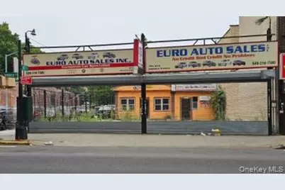 101-01 Jamaica Avenue, Woodhaven, NY 11418 - Photo 1