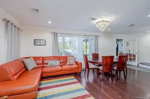 3 Earl Rd, Melville, NY 11747 - Photo 9