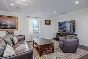 3 Earl Rd, Melville, NY 11747 - Photo 11