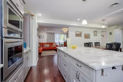 3 Earl Road, Melville, NY 11747 - Photo 7