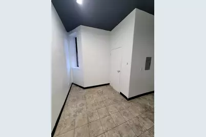 537 Claremont Parkway #Comm B, Bronx, NY 10457 - Photo 3