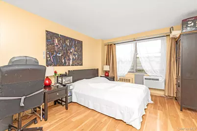 61-15 97 St #4K, Flushing, NY 11374 - Photo 9