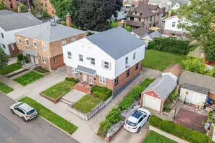 61-31 182nd St, Fresh Meadows, NY 11365 - Photo 3