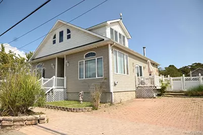 115 Riviera Drive, Mastic Beach, NY 11951 - Photo 3