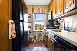 72-61 113th St, Forest Hills, NY 11375 - Photo 7