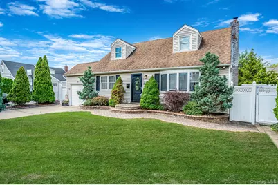 71 Rose Drive, East Meadow, NY 11554 - Photo 3