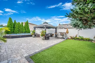 71 Rose Dr, East Meadow, NY 11554 - Photo 43