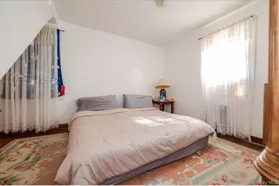 12253 Milburn Street, Saint Albans, NY 11413 - Photo 9