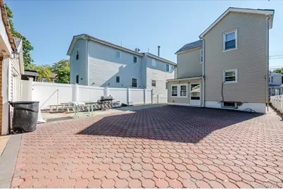 12253 Milburn Street, Saint Albans, NY 11413 - Photo 23