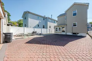 122-53 Milburn St, Saint Albans, NY 11413 - Photo 23