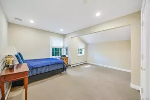 40 Somerset Pl, Syosset, NY 11791 - Photo 37