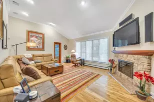 40 Somerset Pl, Syosset, NY 11791 - Photo 15