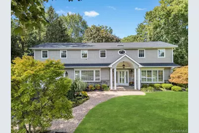 40 Somerset Place, Syosset, NY 11791 - Photo 1