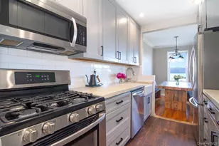 25 Sunnyside Dr, Yonkers, NY 10705 - Photo 9