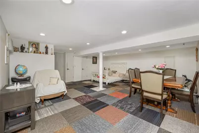 2 Hamilton Street, Farmingdale, NY 11735 - Photo 25