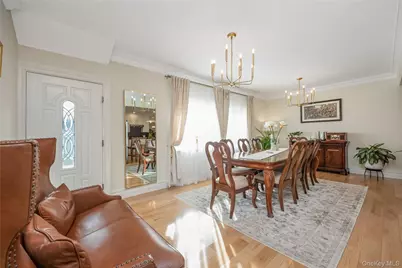 2 Hamilton Street, Farmingdale, NY 11735 - Photo 7