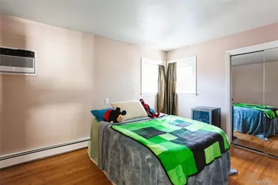 200 E Euclid Street, Valley Stream, NY 11580 - Photo 21