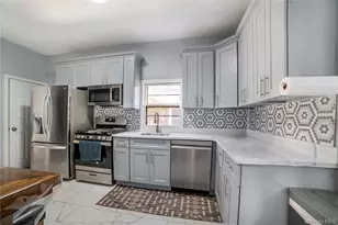 7 Willis Ave., Floral Park, NY 11001 - Photo 7