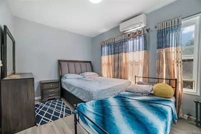 7 Willis Avenue, Floral Park, NY 11001 - Photo 13