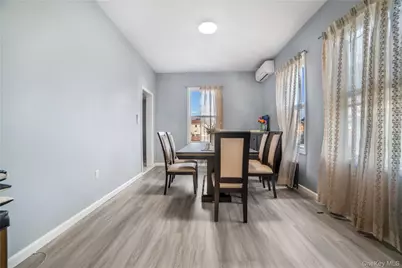 7 Willis Avenue, Floral Park, NY 11001 - Photo 5