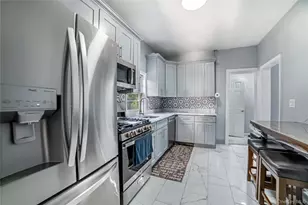 7 Willis Ave., Floral Park, NY 11001 - Photo 9