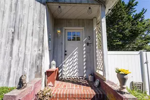 3 Beacon Dr, Sound Beach, NY 11789 - Photo 5