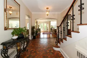 40 Deer Park Rd, Great Neck, NY 11024 - Photo 7