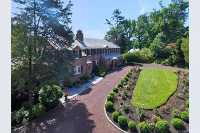 40 Deer Park Road, Great Neck, NY 11024 - Photo 3