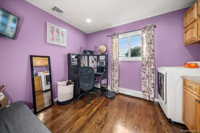 211 Washington Avenue, Brentwood, NY 11717 - Photo 23