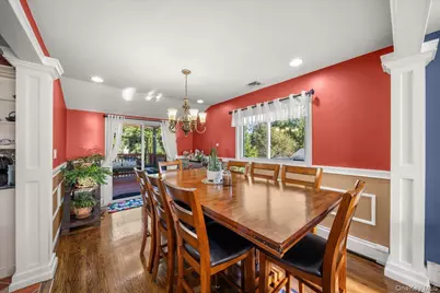 211 Washington Avenue, Brentwood, NY 11717 - Photo 9