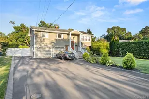 211 Washington Ave, Brentwood, NY 11717 - Photo 3