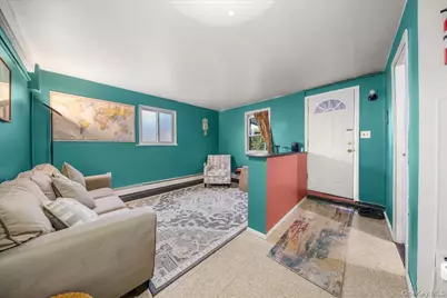 211 Washington Avenue, Brentwood, NY 11717 - Photo 19