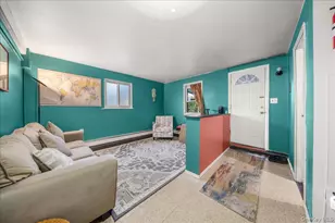 211 Washington Ave, Brentwood, NY 11717 - Photo 19