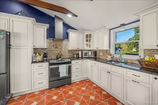 211 Washington Ave, Brentwood, NY 11717 - Photo 5