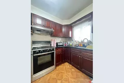 28-11 Murray Street, Flushing, NY 11354 - Photo 7