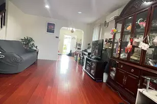 28-11 Murray St, Flushing, NY 11354 - Photo 9