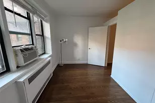 69-10 Yellowstone Blvd, Forest Hills, NY 11375 - Photo 7