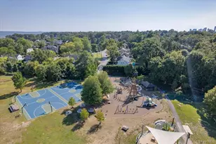 21 Old Colony Dr, Larchmont, NY 10538 - Photo 41