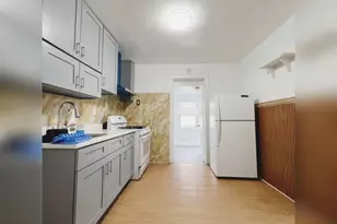 80-41 159th St, Jamaica, NY 11432 - Photo 3