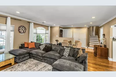 28 Grove Street, Massapequa, NY 11758 - Photo 7